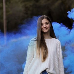 Meet your Posher, Liza